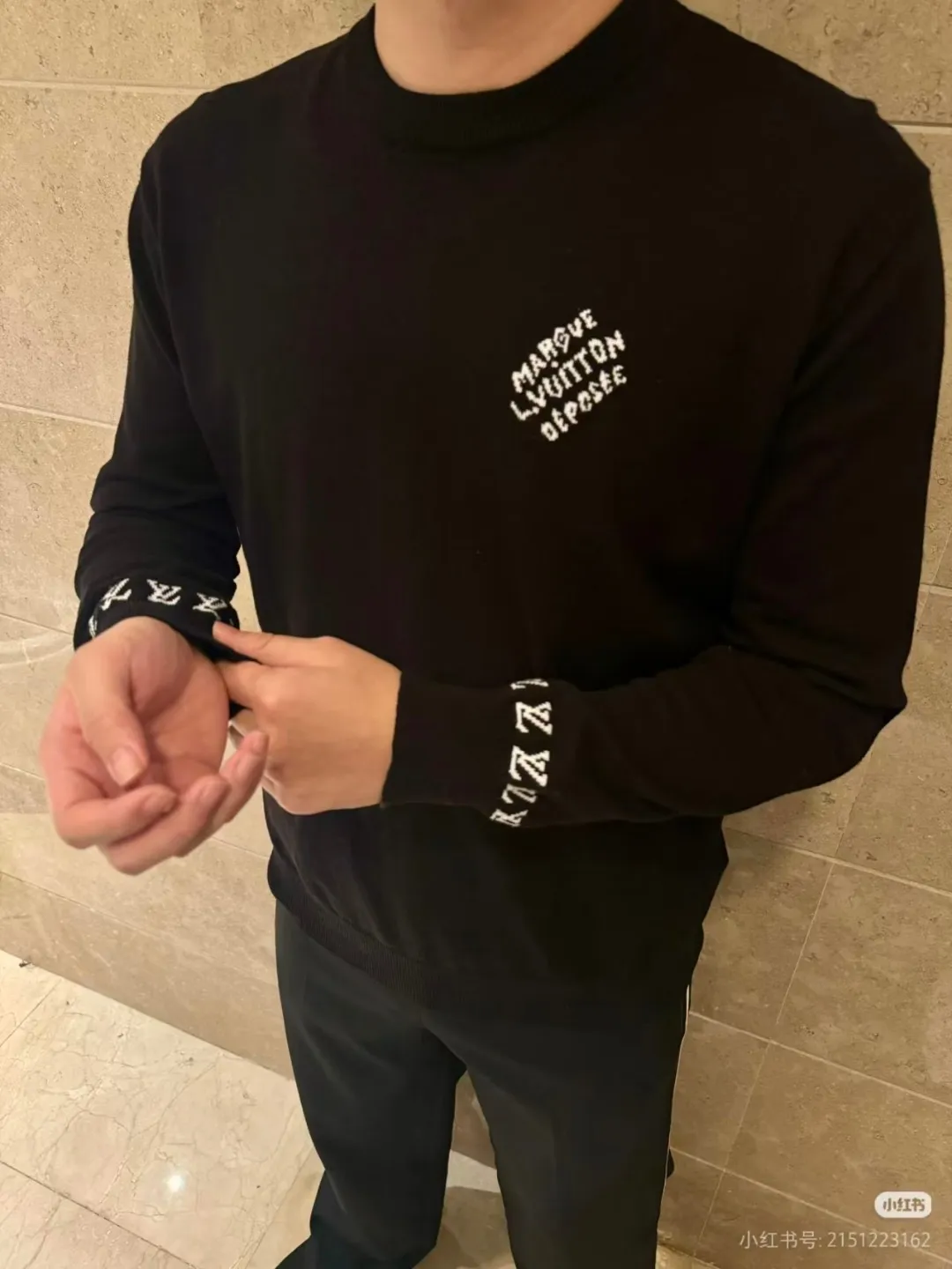 Louis Vuitton/Louis Vuitton crew neck sweater with small letters jacquard logo on cuffs